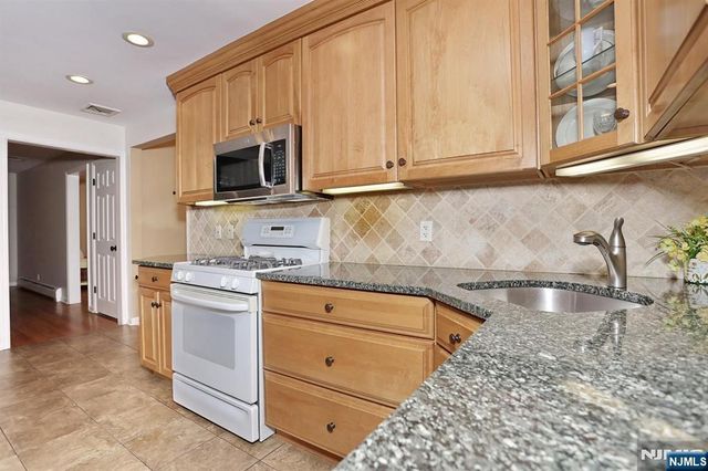 408 Bergen Boulevard, Oradell, NJ 07649