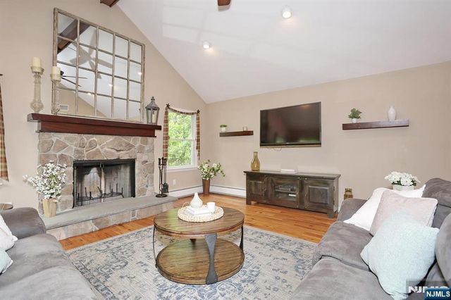 408 Bergen Boulevard, Oradell, NJ 07649