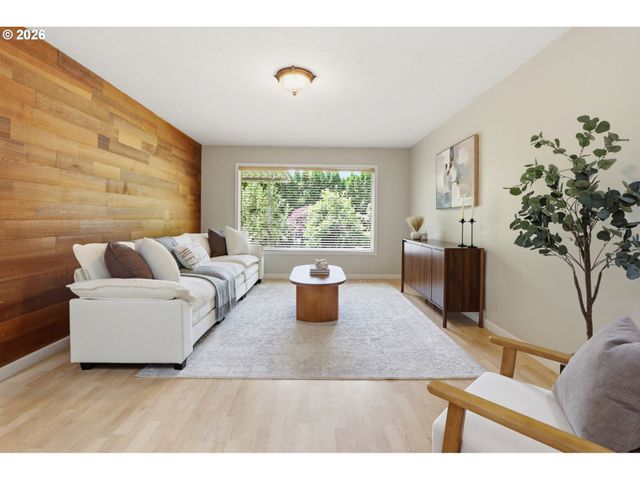 15643 Se ANDYS Ct, Milwaukie, OR 97267