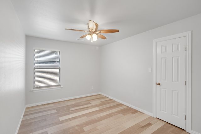 811 Cutting Horse Drive, Mansfield, TX 76063