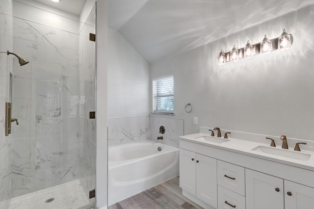 811 Cutting Horse Drive, Mansfield, TX 76063
