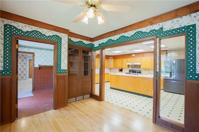 14610 State Route DD Highway, Savannah, MO 64485