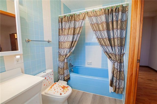 14610 State Route DD Highway, Savannah, MO 64485