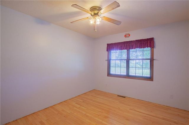 14610 State Route DD Highway, Savannah, MO 64485