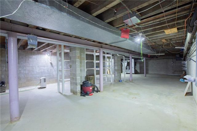 14610 State Route DD Highway, Savannah, MO 64485