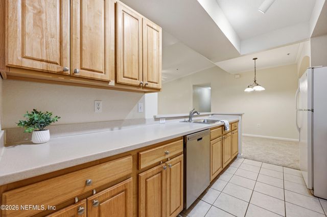 10075 GATE Parkway N 305, Jacksonville, FL 32246