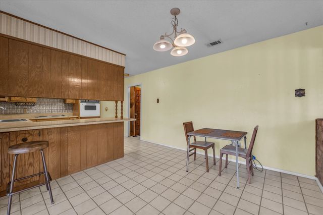 805 Evelyn Drive, Lorena, TX 76655