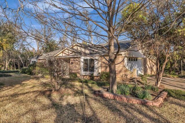 805 Evelyn Drive, Lorena, TX 76655