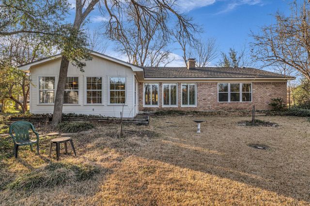 805 Evelyn Drive, Lorena, TX 76655