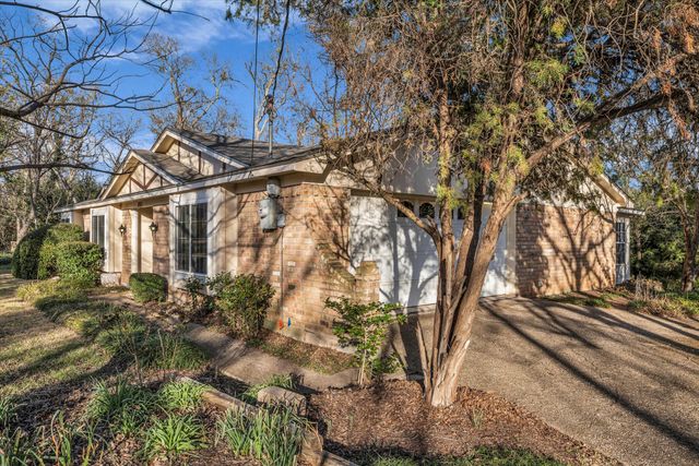 805 Evelyn Drive, Lorena, TX 76655