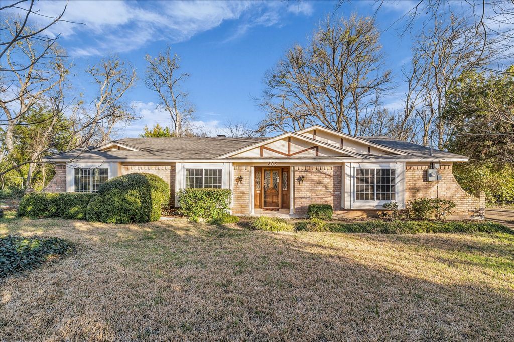 805 Evelyn Drive, Lorena, TX 76655