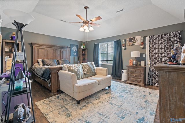 404 Madison Avenue, Muscle Shoals, AL 35661