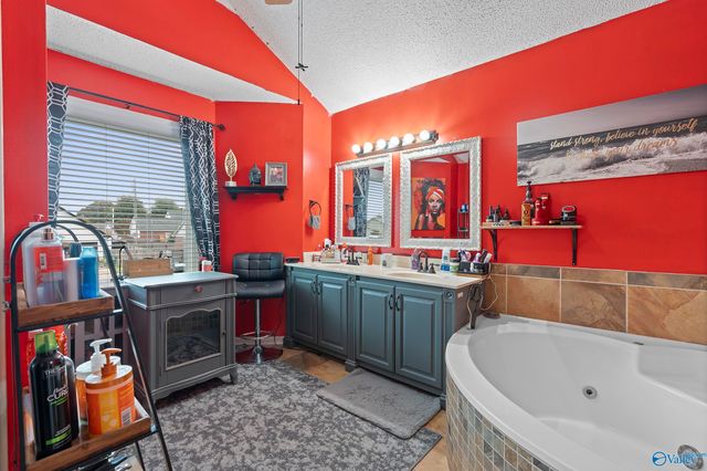 404 Madison Avenue, Muscle Shoals, AL 35661