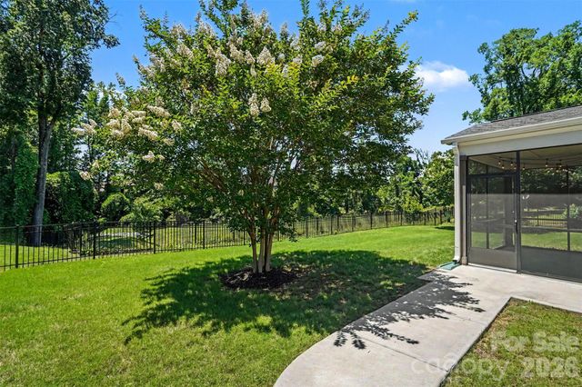 15301 Guthrie Drive, Huntersville, NC 28078