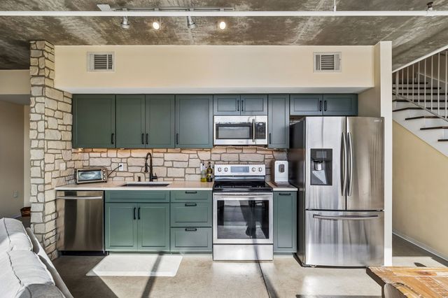 2115 Yeaman Pl Apt 104, Nashville, TN 37206