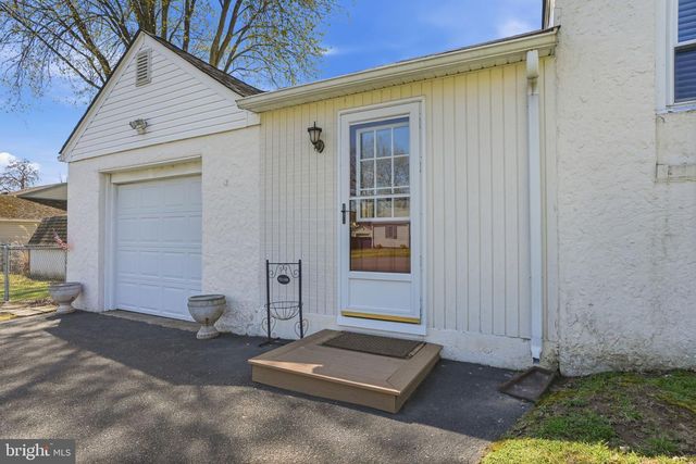 1615 PLEASANT DR, Feasterville Trevose, PA 19053