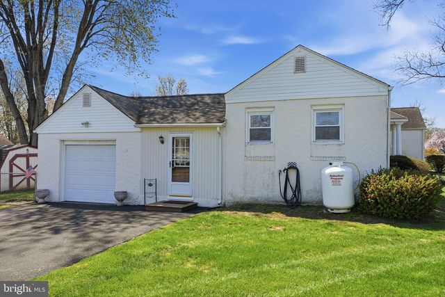 1615 PLEASANT DR, Feasterville Trevose, PA 19053
