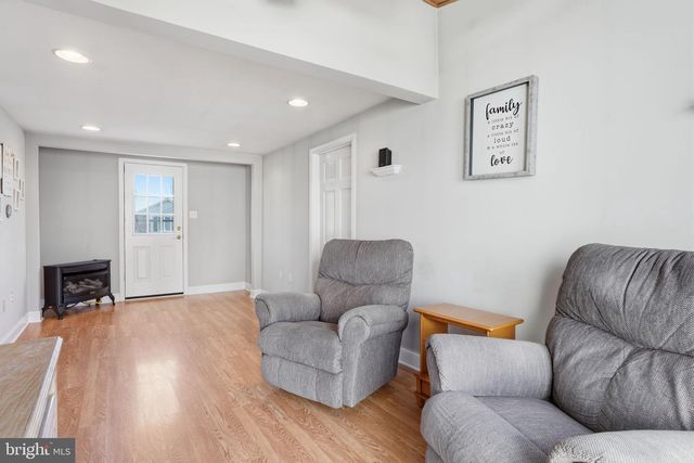 1615 PLEASANT DR, Feasterville Trevose, PA 19053