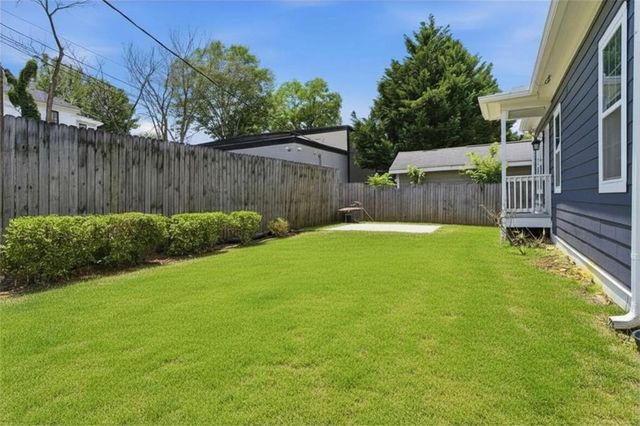 8 Weyman Avenue SW, Atlanta, GA 30315