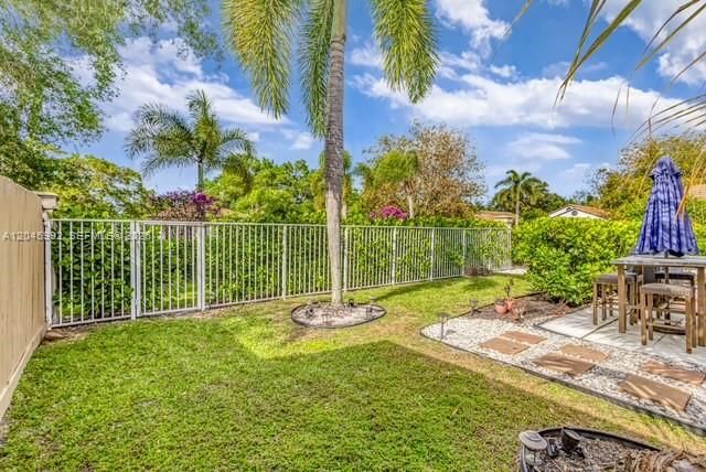 83 N Ironwood Way N, Palm Beach Gardens, FL 33418