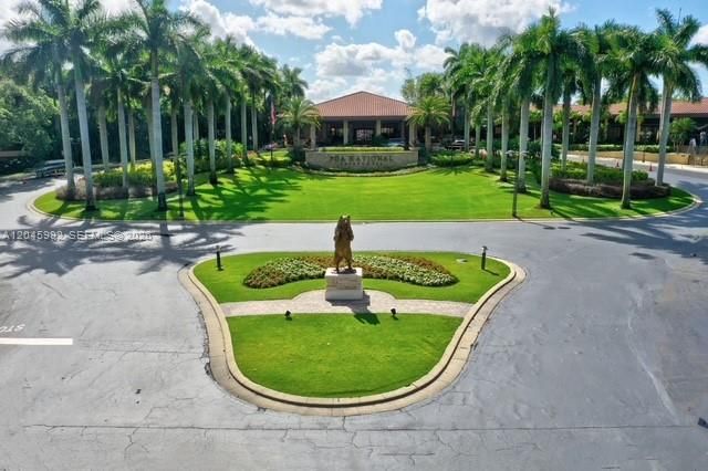 83 N Ironwood Way N, Palm Beach Gardens, FL 33418