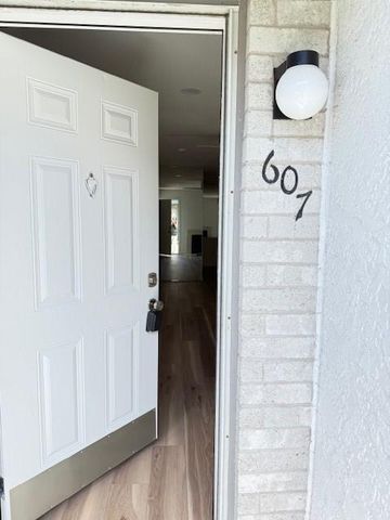 8787 Brae Acres Rd. 607 Brae Acres Road 607, Houston, TX 77074