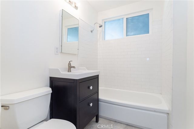 19233 Napa, Northridge, CA 91324