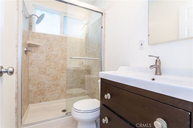 19233 Napa, Northridge, CA 91324