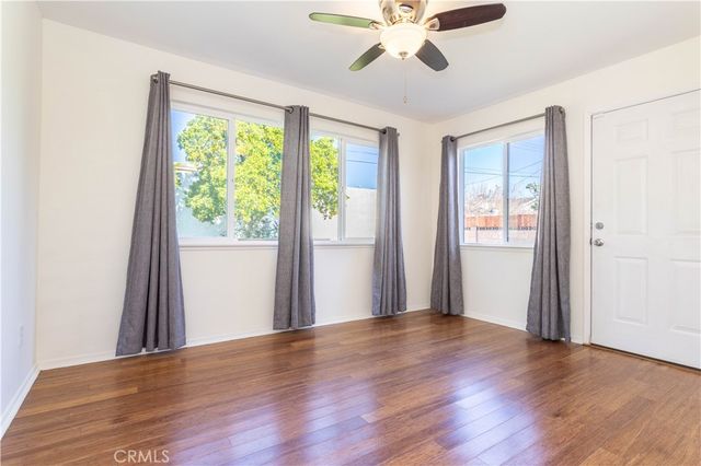 19233 Napa, Northridge, CA 91324