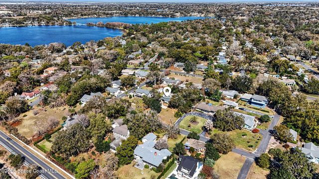 975 Fairview Avenue, Mount Dora, FL 32757