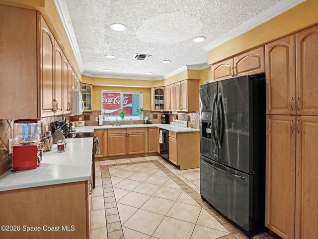 975 Fairview Avenue, Mount Dora, FL 32757