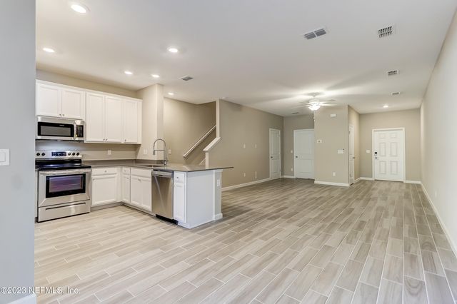 2607 SANDY DUNE Drive, Jacksonville, FL 32233