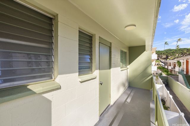 287 Wai Nani Way, Honolulu, HI 96815