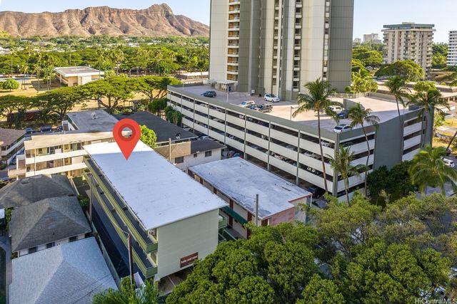 287 Wai Nani Way, Honolulu, HI 96815