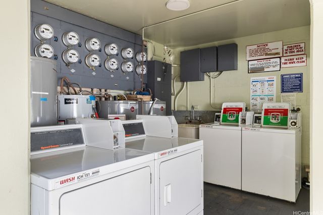 287 Wai Nani Way, Honolulu, HI 96815