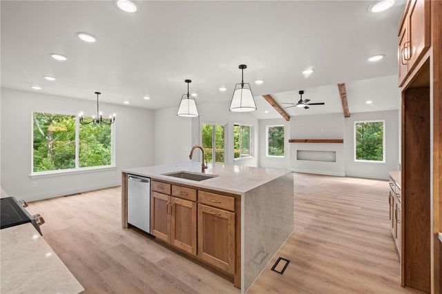 32 Sorbie Drive, Bella Vista, AR 72715