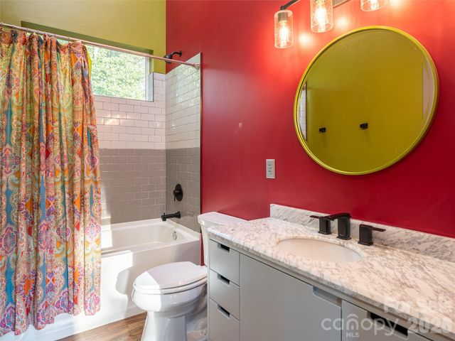 158 Riverview Drive, Asheville, NC 28806
