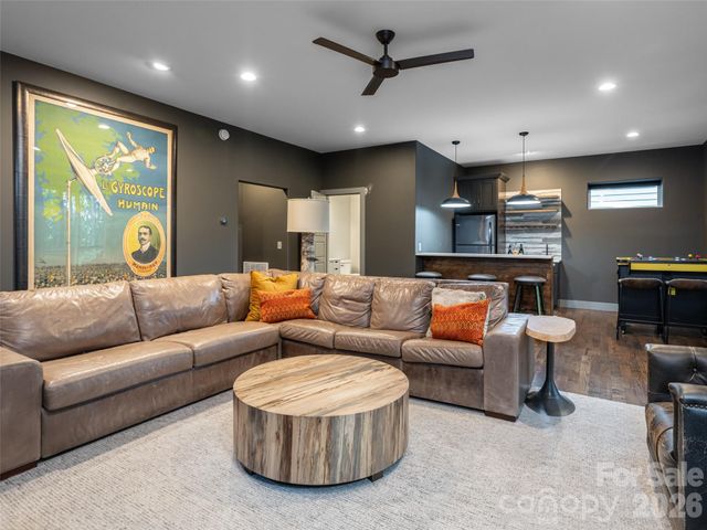 158 Riverview Drive, Asheville, NC 28806
