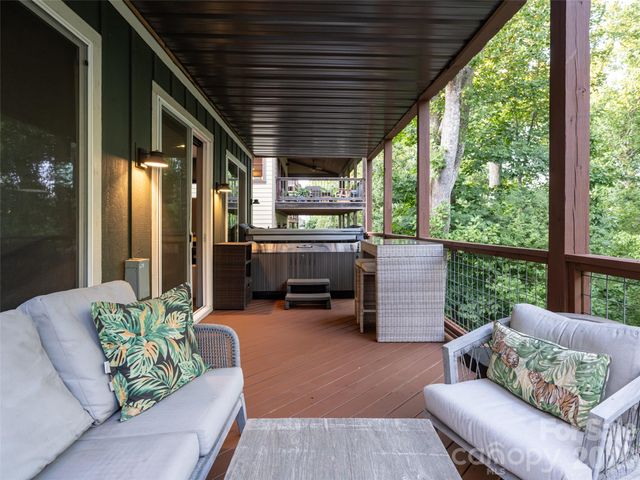 158 Riverview Drive, Asheville, NC 28806