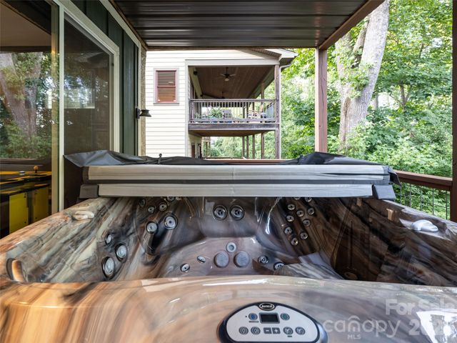 158 Riverview Drive, Asheville, NC 28806