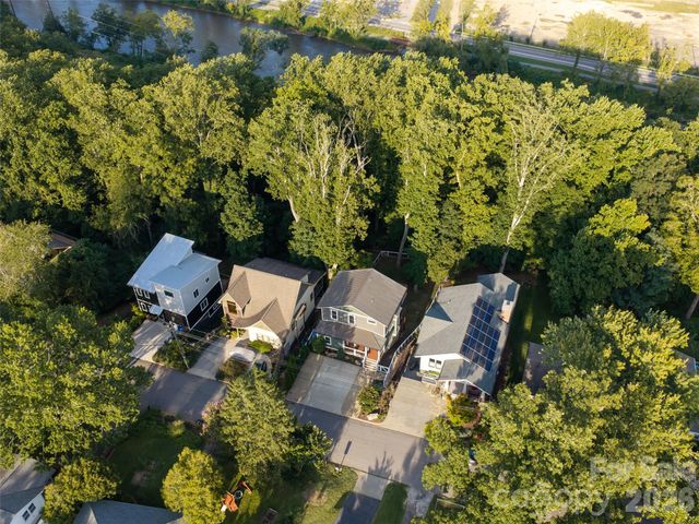 158 Riverview Drive, Asheville, NC 28806