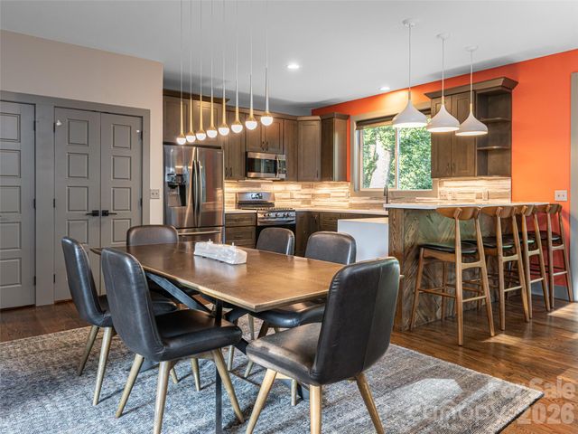 158 Riverview Drive, Asheville, NC 28806