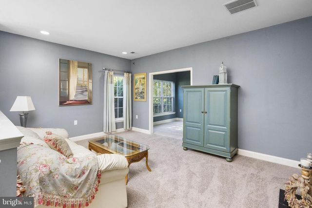 75 HONEYFLOWER LA, Princeton Junction, NJ 08550