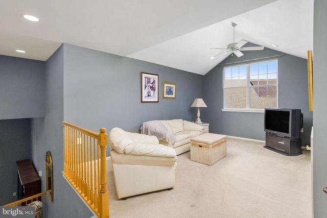 75 HONEYFLOWER LA, Princeton Junction, NJ 08550