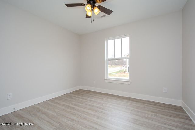 5008 Woodridge Lake Blvd, Louisville, KY 40272