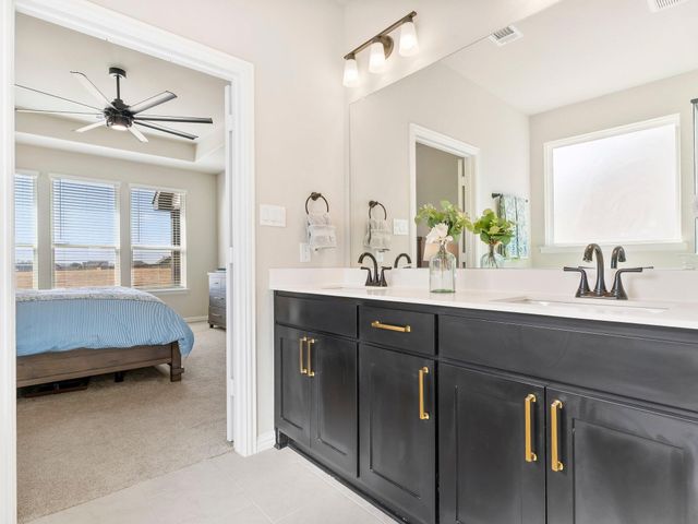 221 Meadow Vista Drive, Rhome, TX 76078