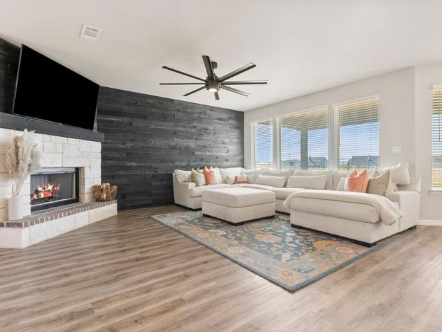 221 Meadow Vista Drive, Rhome, TX 76078