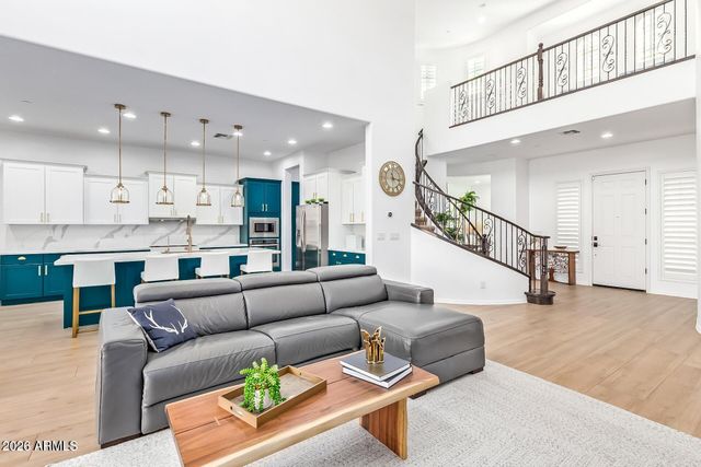 1528 W RED BIRD Road, Phoenix, AZ 85085