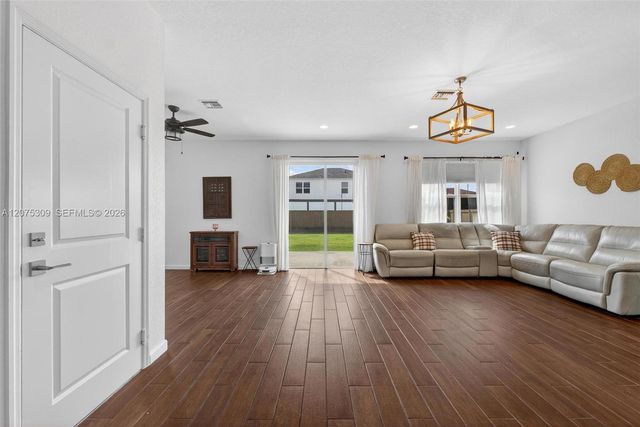 27884 SW 133rd Path 27884, Homestead, FL 33032