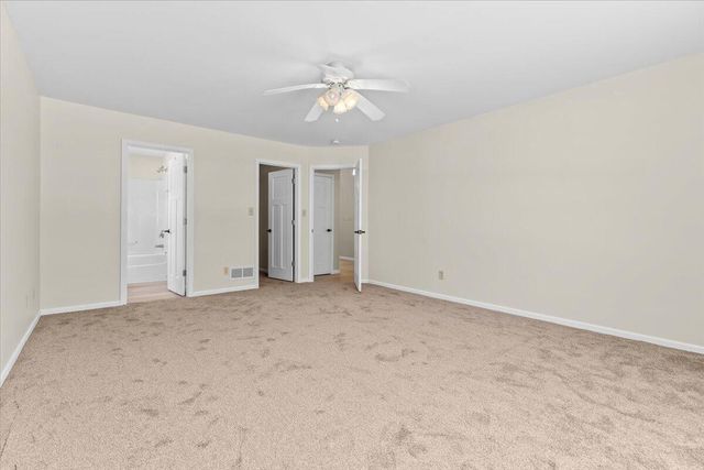 1572 Falcon DRIVE, Hartford, WI 53027